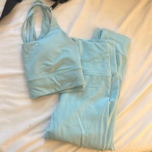 Lululemon workout set